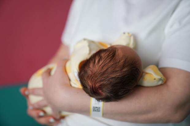 В России впервые родились четыре однояйцевые девочки-близняшки