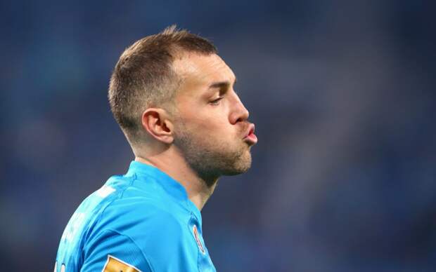 Дзюба подписал контракт с «Фенербахче»