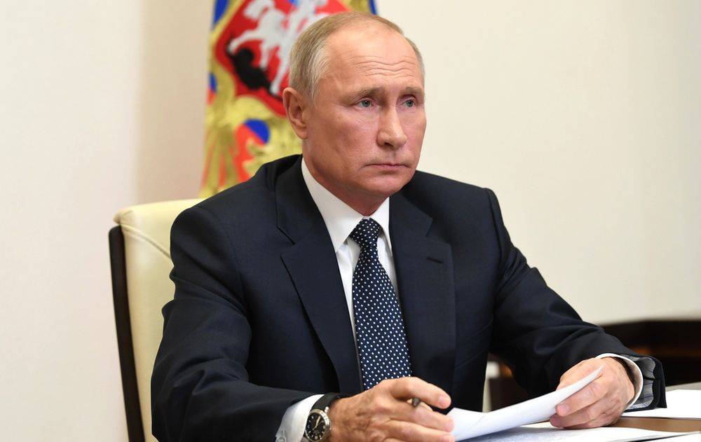 Путин объяснил, почему не поздравляет Байдена с победой на выборах в США Путин объяснил, почему не поздравляет Байдена с победой на выборах в США