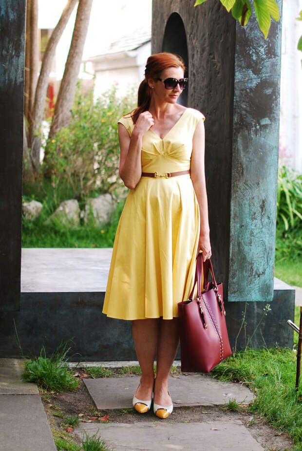 Vintage-style yellow dress