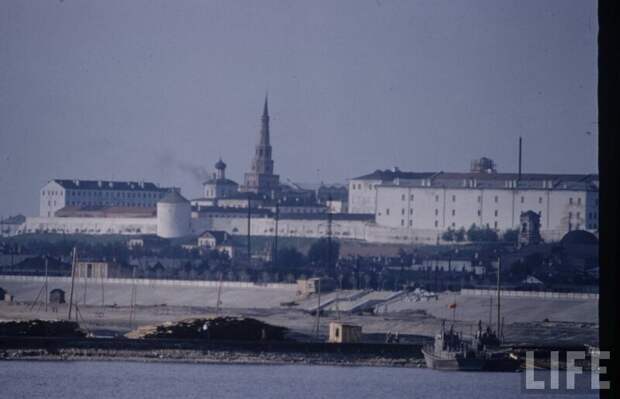 Путешествие Говарда Сохурека по Волге в 1958 году