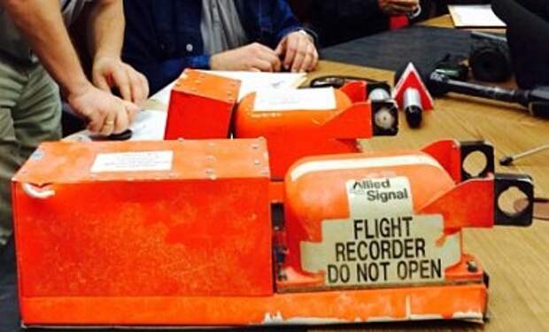 Второй "черный ящик" с Boeing 777 поврежден - эксперты Второй "черный ящик" с Boeing 777 поврежден - эксперты