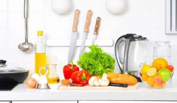 Фрукты на кухне