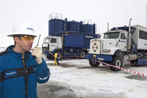 Шлюмберже вакансии. Цементировочный агрегат Schlumberger. Гидроразрыв пласта Шлюмберже. Шлюмберже Усинск. Шлюмберже Пыть Ях.