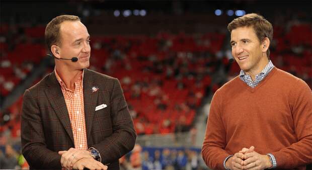 peyton and eli manning at sec championship game
