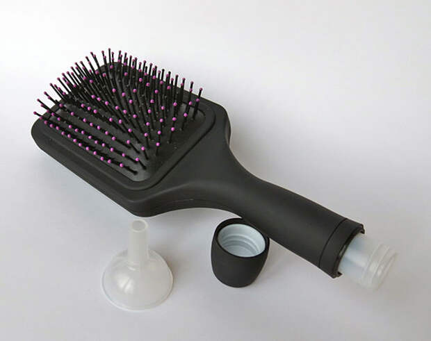 Расческа-фляжка Bev-Brush