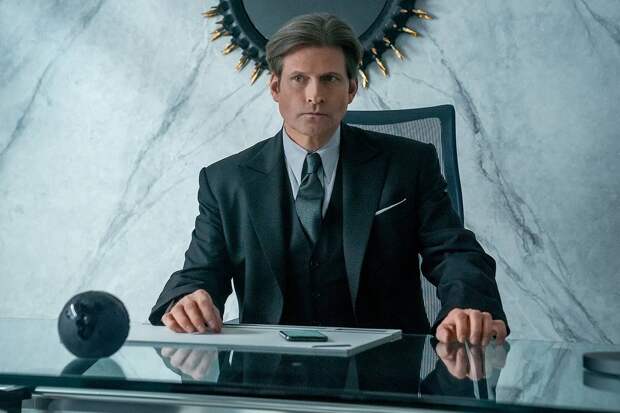 Звезду «Назад в будущее» обвинили в содержании девушки в рабстве