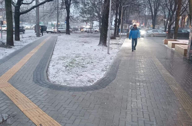 Мэрия Кишинева предупреждает: на дорогах и тротуарах возможен гололед