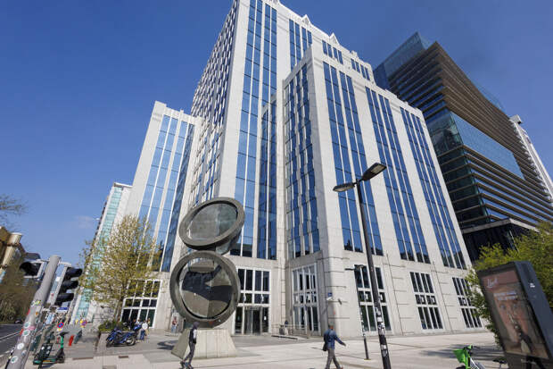 EUobserver: банк Euroclear с активами РФ сменит охрану из финансовых соображений