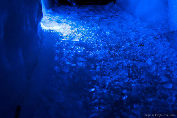 Внутри ледника (12 фото)