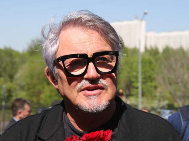 «Конечно, я бы хотел»: Дмитрий Дибров мечтал встретить Новый год рядом с Полиной