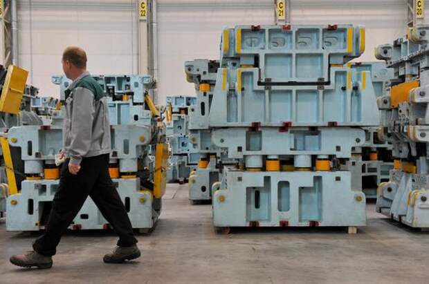 В Петербурге предпринимателям объяснят новые требования к вывескам и товарам