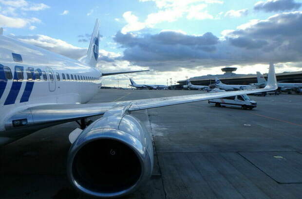 СМИ: Специалисты авиаиндустрии сообщили о массовых бронях авиабилетов