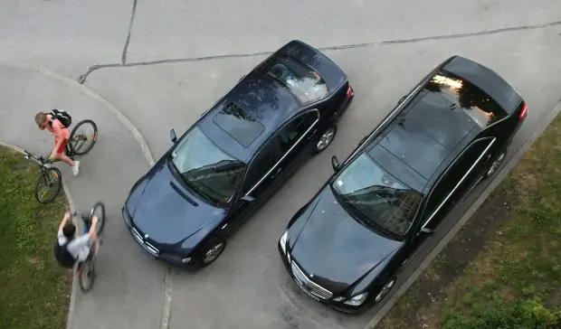 В Ростовской области по требованию прокуратуры отремонтируют дороги к школам