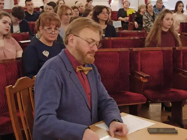 Милонов призвал вернуть традиционную систему высшего образования в России