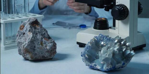 Ученые Санкт-Петербургского университета обнаружили минерал аммония в метеорите