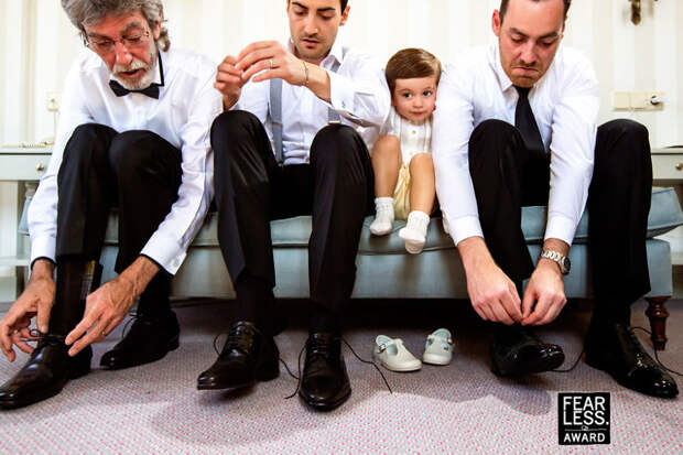 https://static.boredpanda.com/blog/wp-content/uploads/2018/12/best-wedding-photos-2018-fearless-awards-photography-37-5c18f3e194ae6__880.jpg
