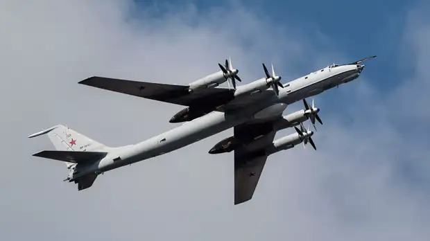 В НАТО заявили о сопровождении российских военных самолётов 3 февраля