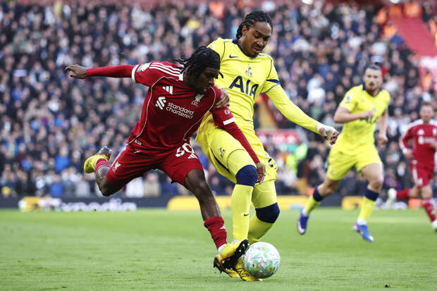 "Ливерпуль" и "Тоттенхэм" сыграли вничью в матче 30-го тура чемпионата Англии