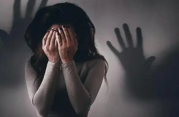 Что лежит в основе страха и как его лечить