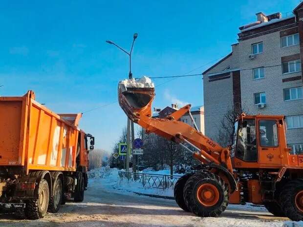В Смоленске ограничили движение транспорта и парковку на четырёх улицах