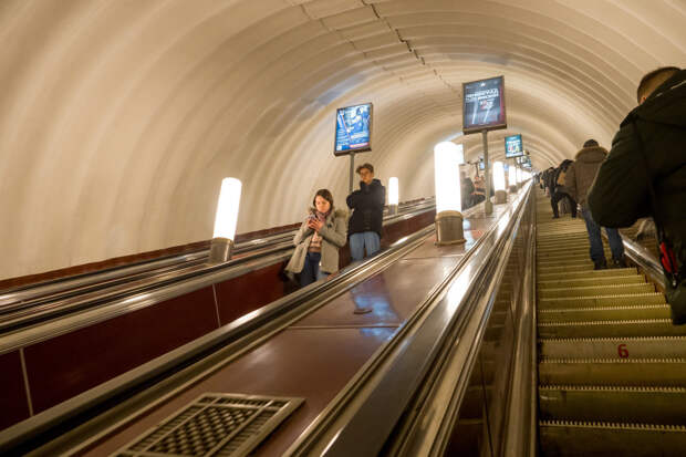 Вестибюль метро «Звездная» изменит режим работы