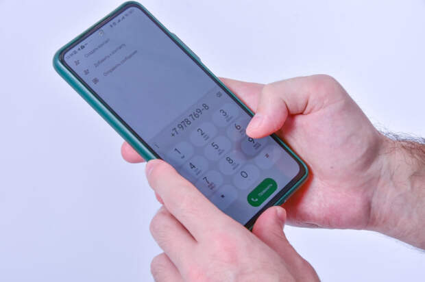 Прибывший из Самары в Симферополь мужчина украл более 160 тысяч с помощью сим-боксов