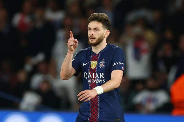 «ПСЖ» с Сафоновым обыграл «Баварию» в первом полуфинале ЛЧ в матче с девятью голами