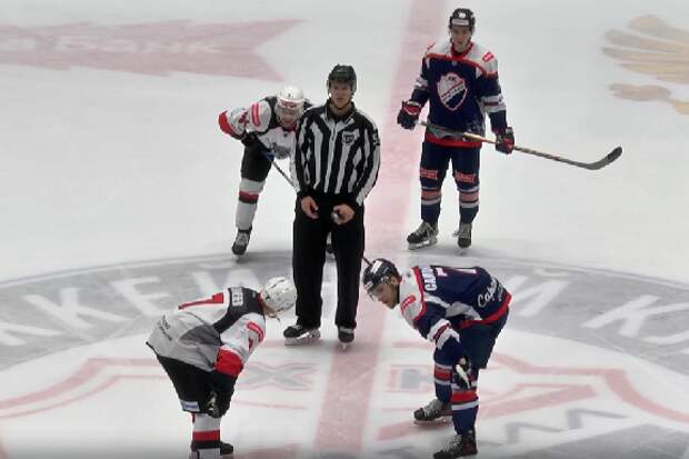 ХК "Тамбов" крупно победил в Саратове