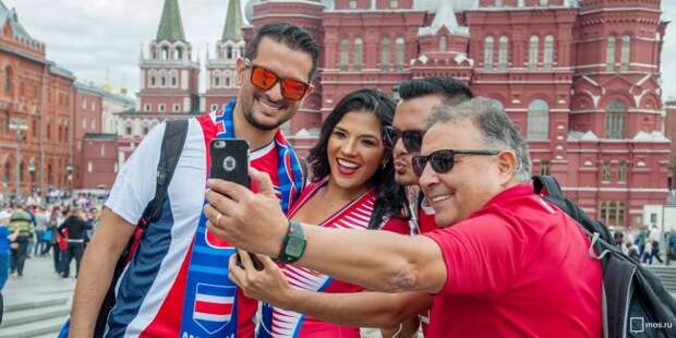 Европейцы продолжают ехать в Россию. Посмотреть