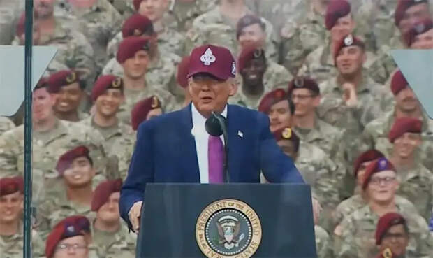 Дональд Трамп на военной базе: Мы освободим Лос-Анджелес