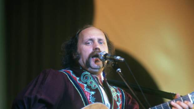 Трагедия легенды: как смерть брата и сына сломали 62-летнего Владимира Мулявина