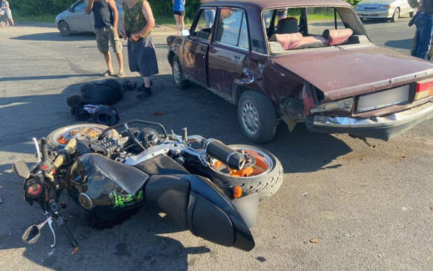 При столкновении мотоцикла и ВАЗ в Сасовском районе пострадал мужчина