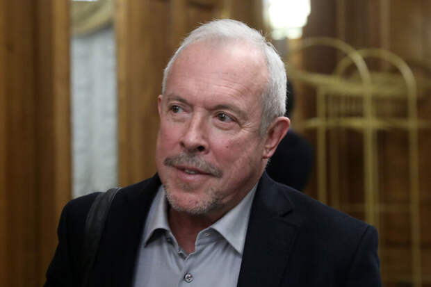 РИА Новости: вино Макаревича* перестали продавать в Великобритании