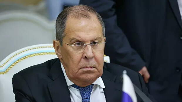 Лавров извинился за правду о Сталине