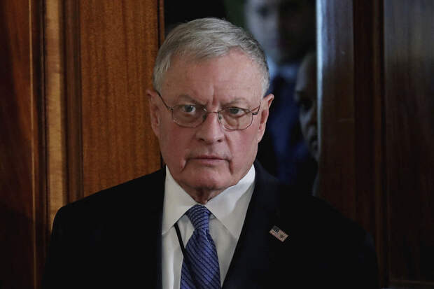 Спецпосланник Трампа Келлог назвал Зеленского напористым сукиным сыном