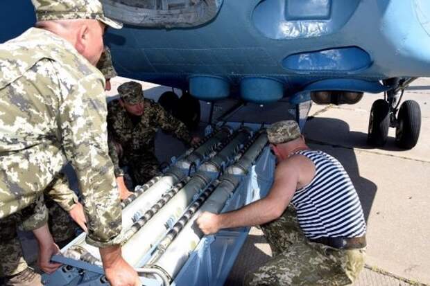 Борьба Киева за Азовское море: Украина стягивает войска к Крыму и Донбассу