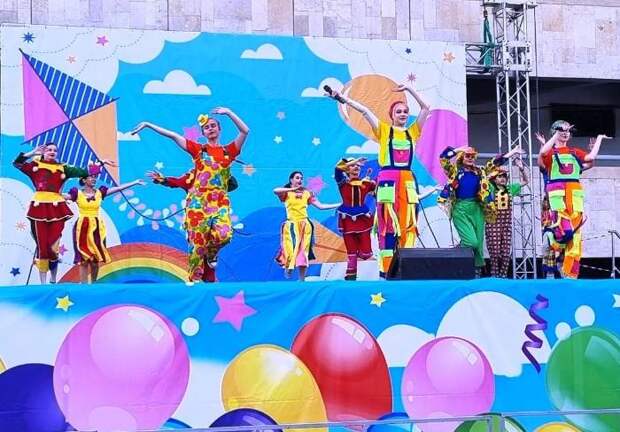 Главный парк Астрахани первого мая открывает сезон аттракционов