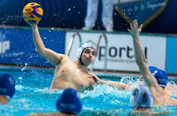 В очередном туре Высшей лиги астраханская СШОР выиграла два матча из трех