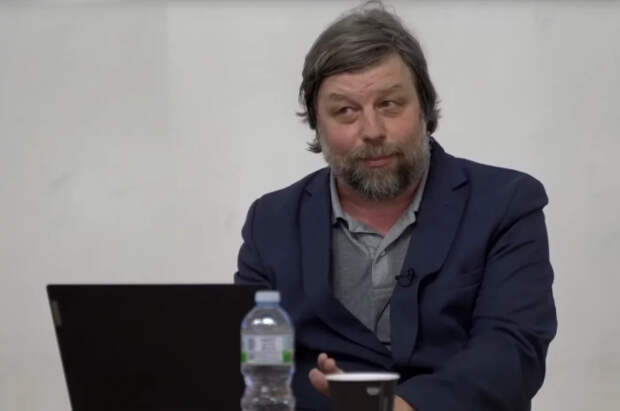 Песков назвал сложным процесс освобождения археолога Бутягина