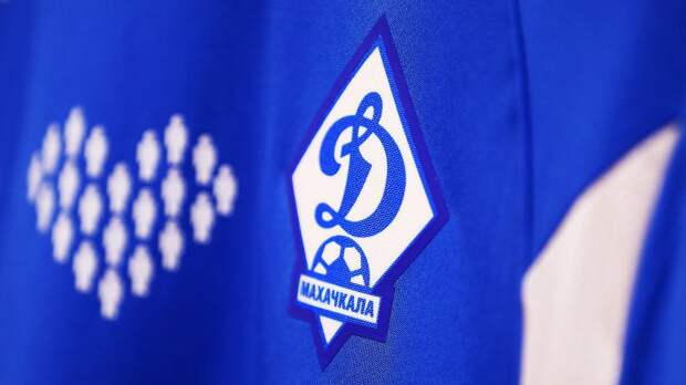 Махачкалинское «Динамо» продлило контракты с Глушковым, Кагермазовым и Шумаховым