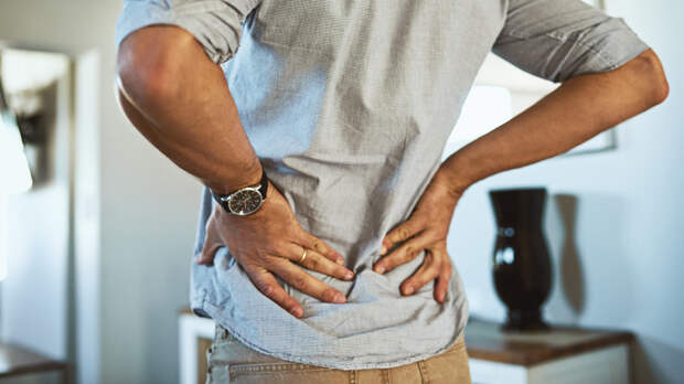 Почему возникает боль в пояснице и как с ней бороться