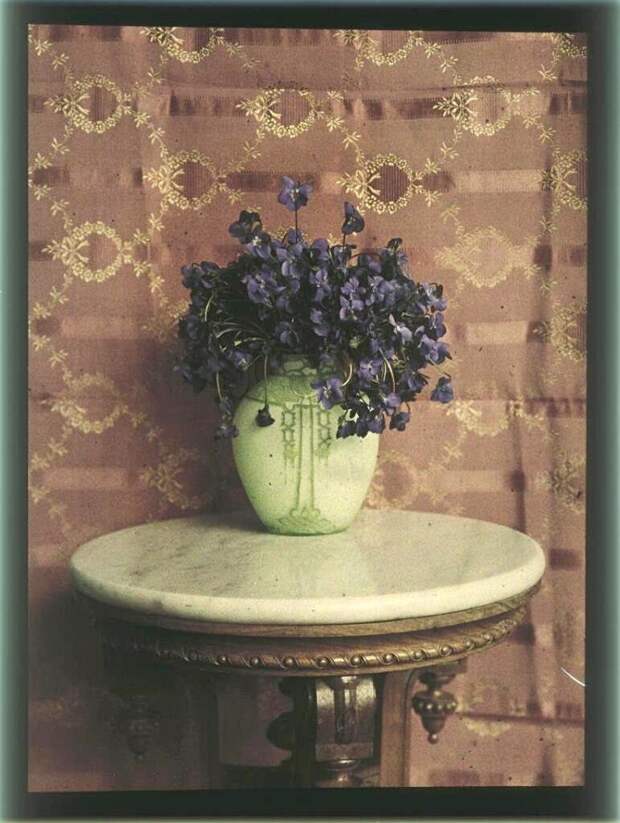 Цветы в вазе. 1910-е