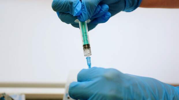 Названы пять вакцин, которые могут продлить жизнь