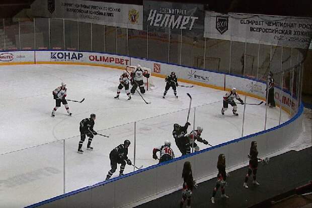 ХК "Тамбов" крупно проиграл в Челябинске