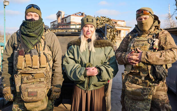 Ольга Суркова побывала в зоне СВО с гуманитарной поездкой