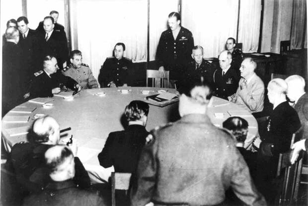 Заседание конференции (4 февраля 1945)