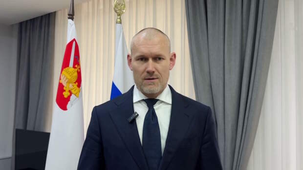 Распространяется фейковая информация о загрязнении воздуха в Череповце, заявил мэр города