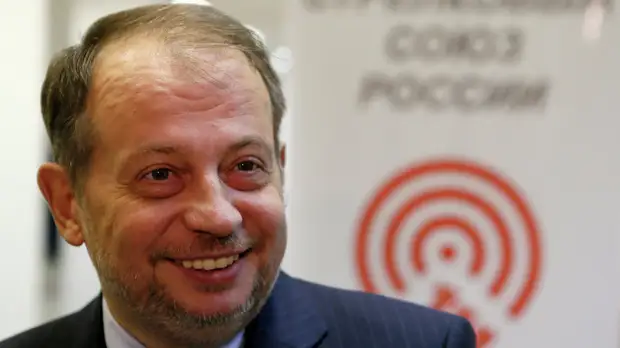 Глава МОК поздравил Лисина с избранием на пост президента ISSF