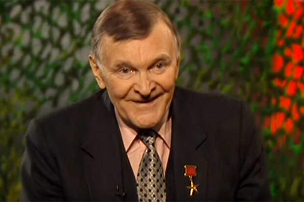 Юрий Бондарев отмечает 95-летие